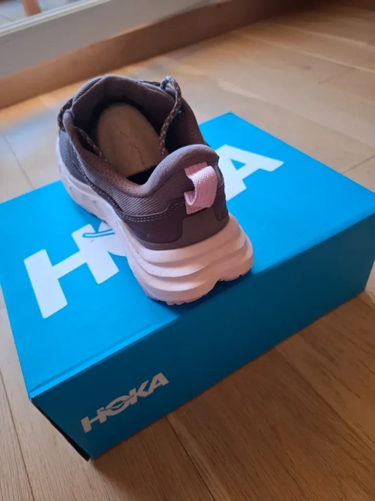 Used Hoka Anacapa 2 Low GTX bike — image 5 of 6