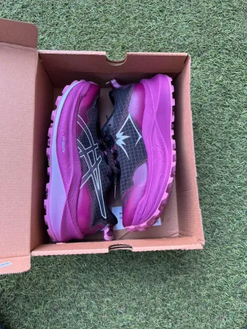 Used Asics Trabuco Max 3 bike — image 5 of 5