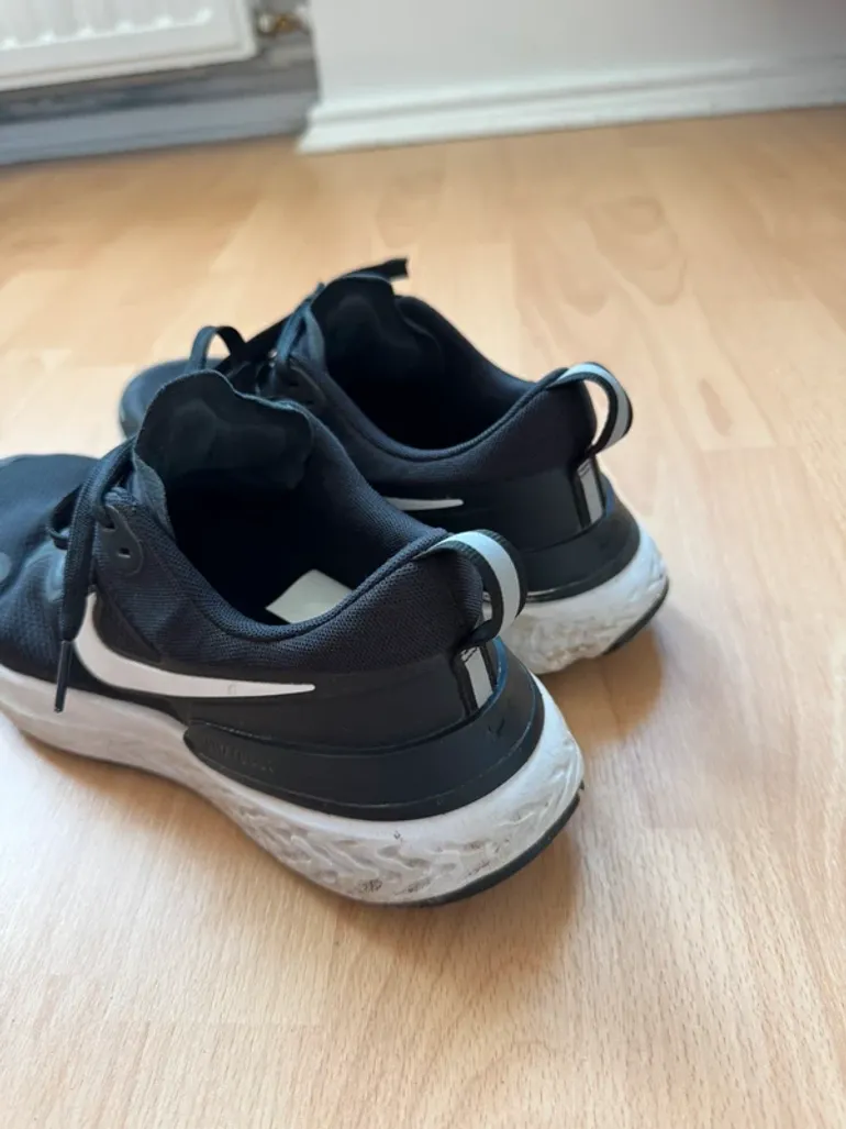 Gebrauchtes Nike React Miler bike — Bild 13 von 13