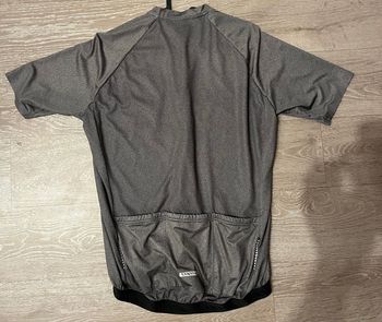 Použité Canyon Maillot Homme Classic Cycling 2022 bike — obrázek 2 z 2