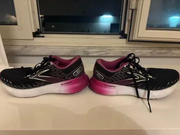 Used Scarpa Brooks Running Shoes bike — image 4 of 7