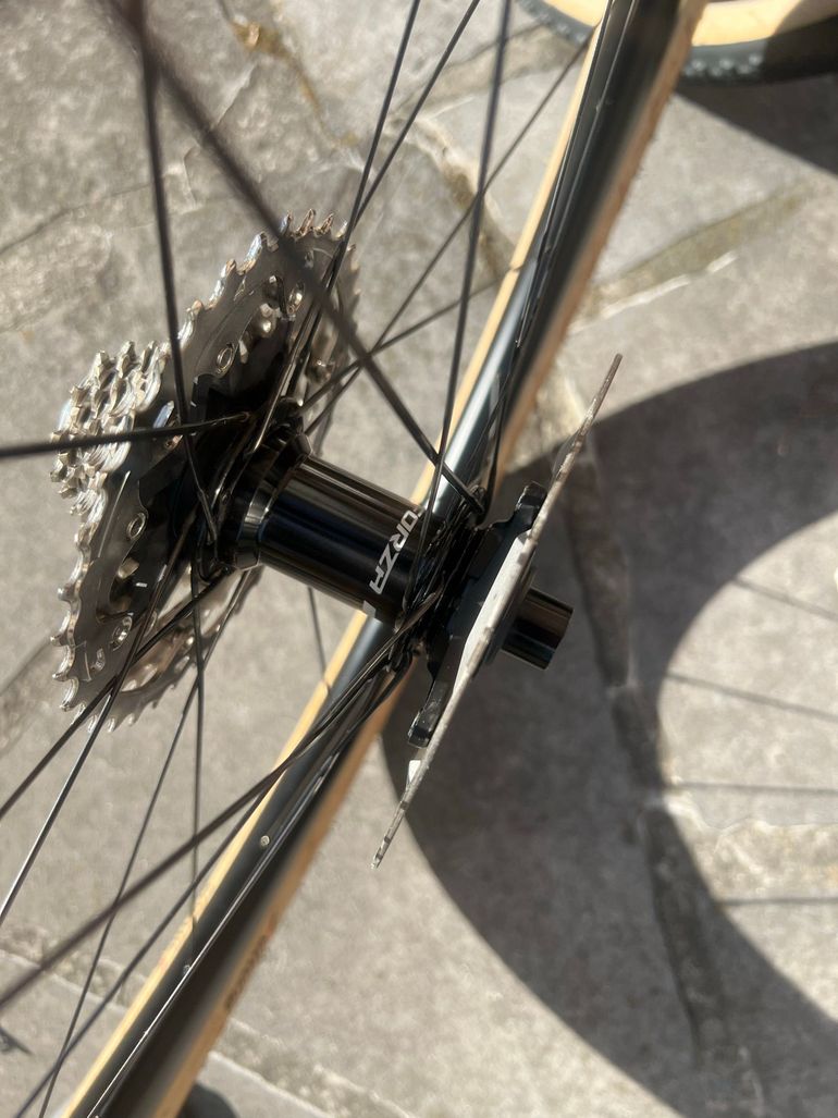 FORZA Levanto G Carbon Wheels 2024 bike usato — immagine 3 di 4