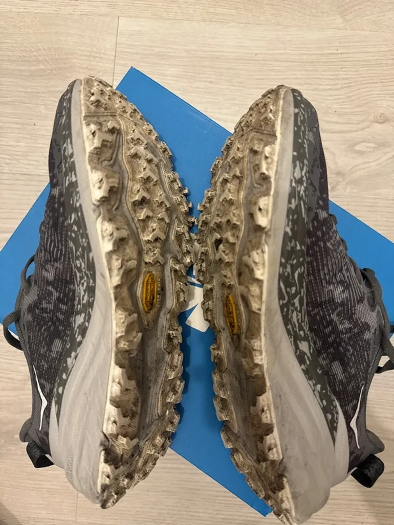 Used Hoka Trail Running Shoes bike — image 4 of 5