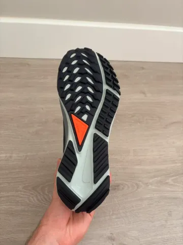 Used Nike Trail 4 GTX V2 bike — image 8 of 10