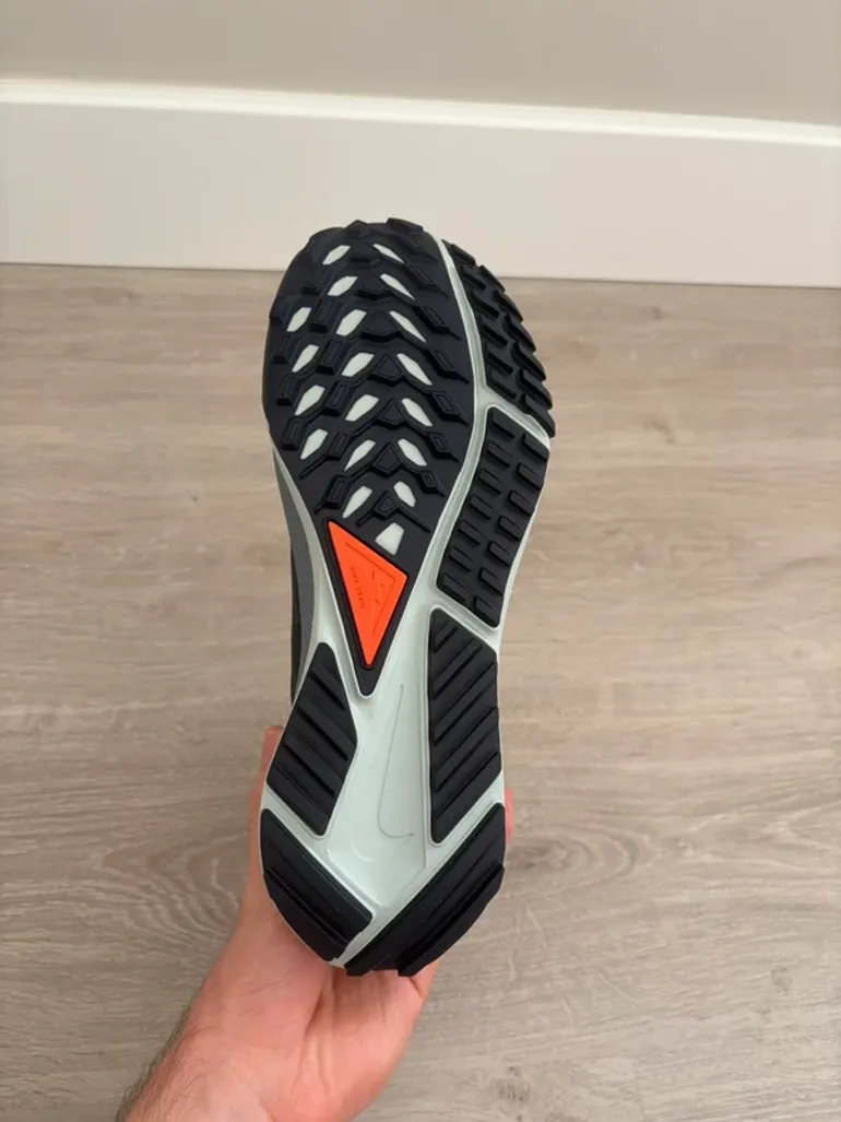 Used Nike Trail 4 GTX V2 bike — image 8 of 10