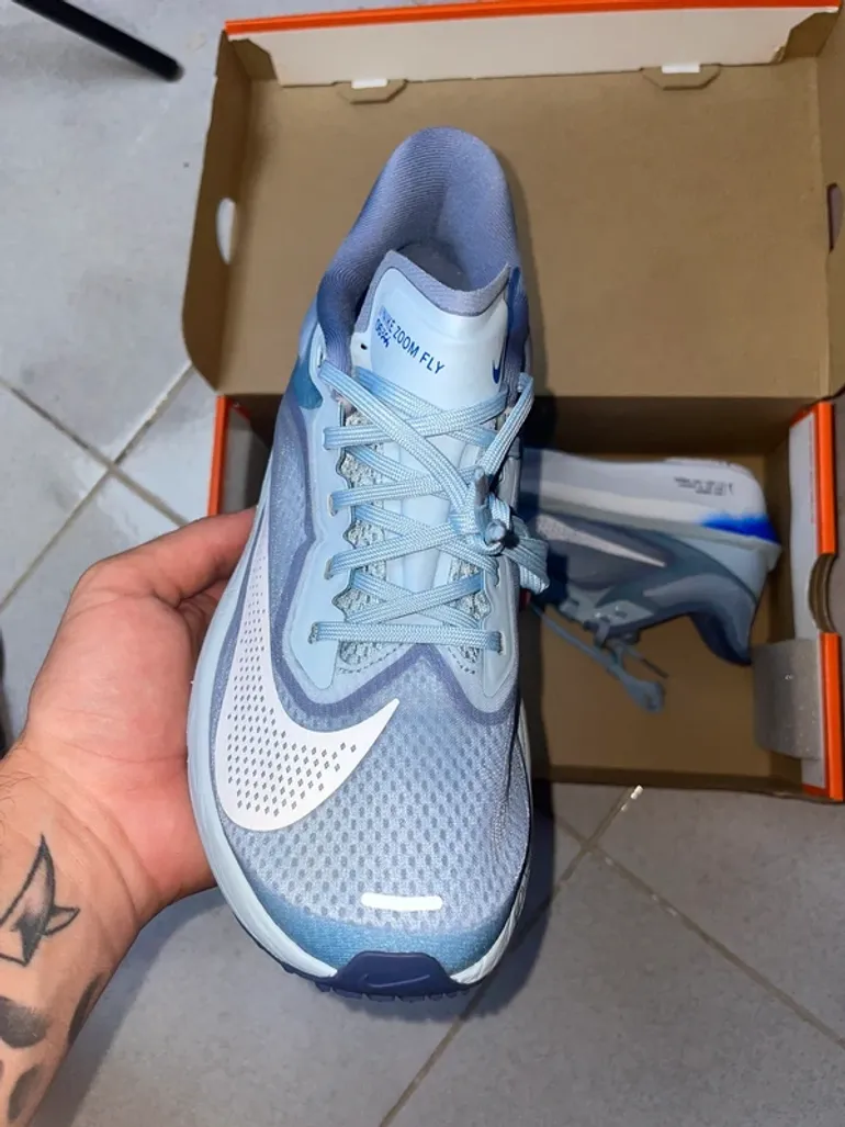 Used Nike Zoom Fly 6 bike — image 2 of 8