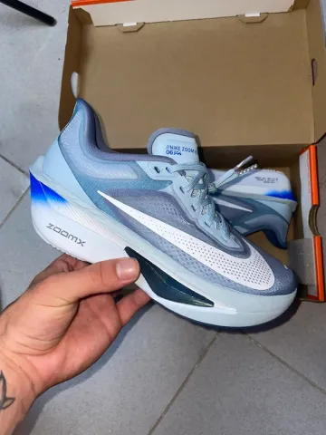 Used Nike Zoom Fly 6 bike — image 3 of 8