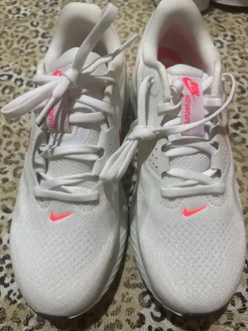 Used Nike Running Shoes bike — image 1 of 5
