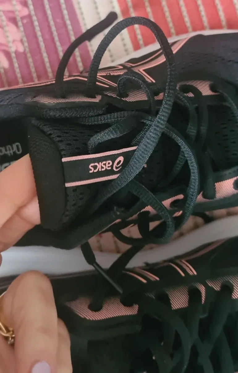Used Asics Gel bike — image 3 of 7