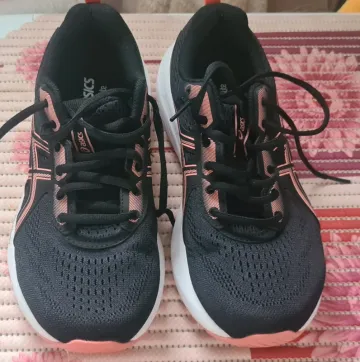 Used Asics Gel bike — image 1 of 7
