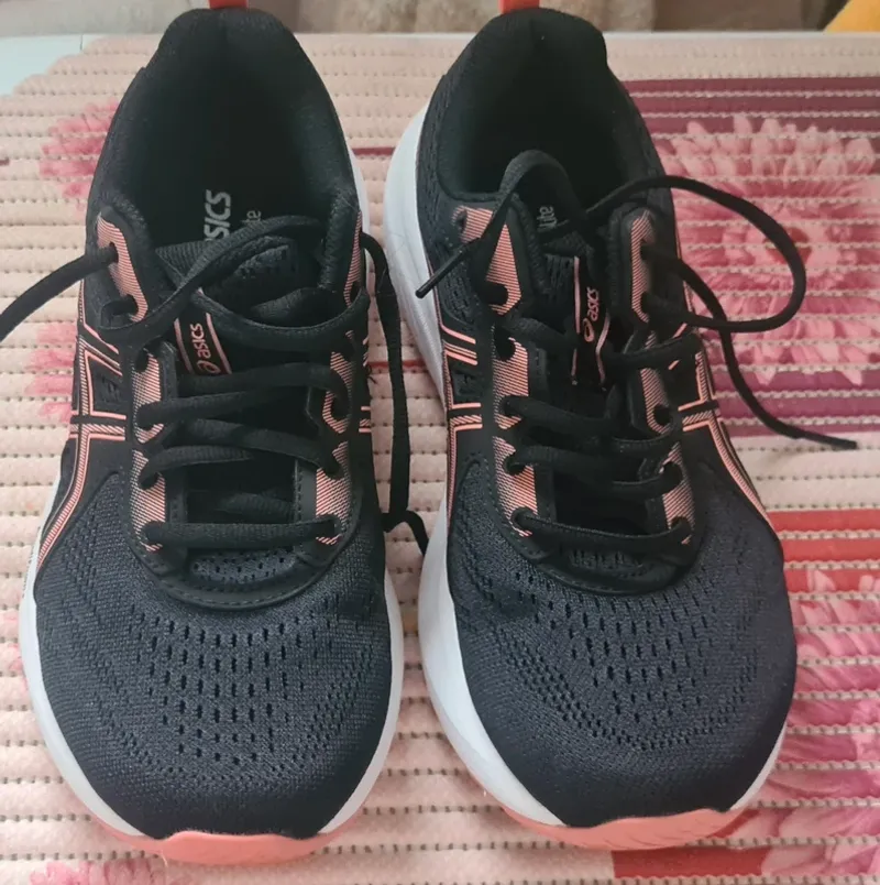 Gebrauchtes Asics Gel Running Shoes