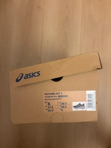 Used Asics Novablast 2 bike — image 7 of 7