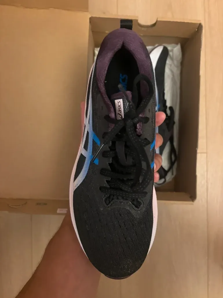 Used Asics Novablast 2 bike — image 4 of 7