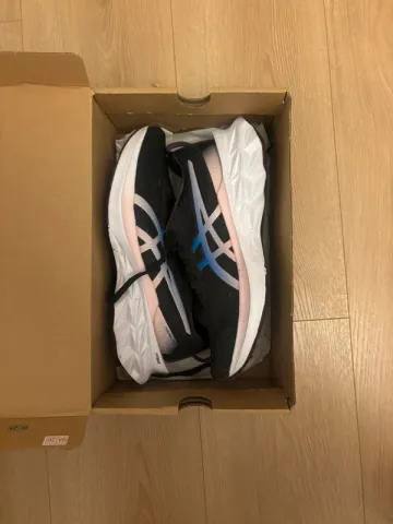 Used Asics Novablast 2 bike — image 3 of 7
