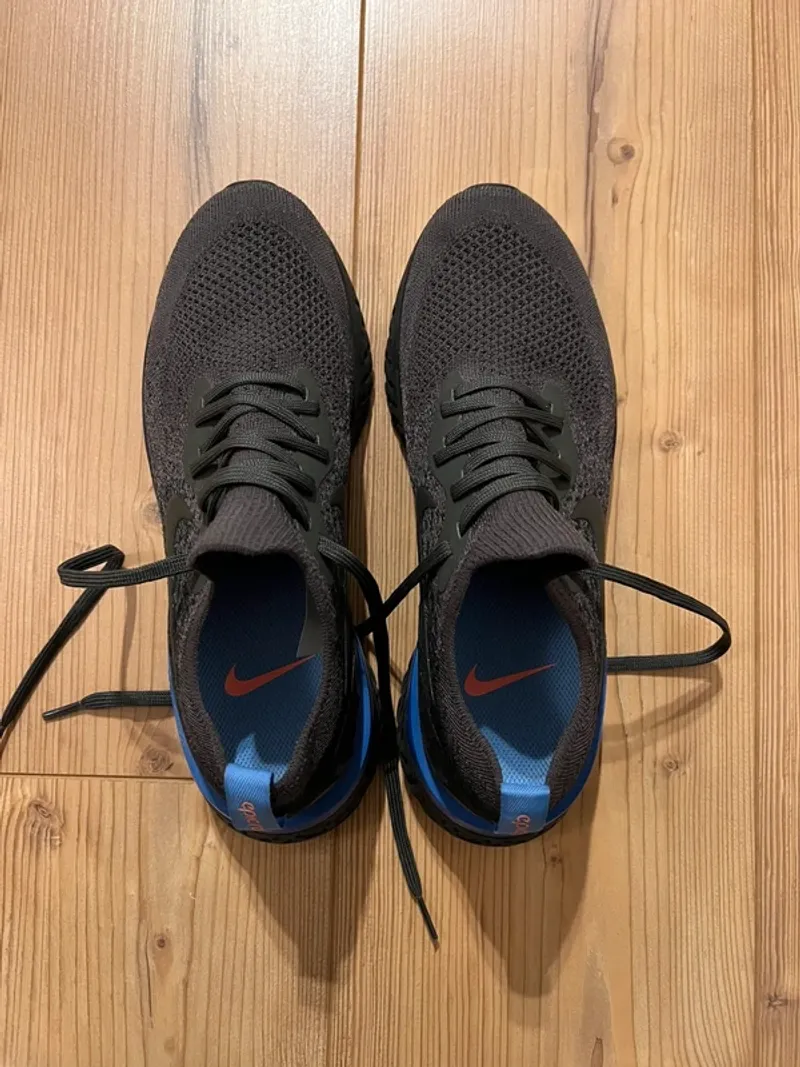 Used Nike Epic React Flyknit Running Shoes