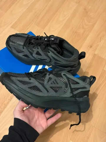 Used Adidas trial shoes bike — image 1 of 6