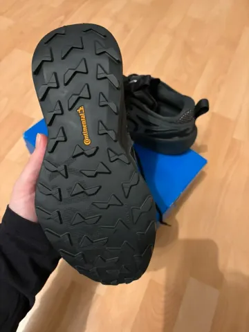 Used Adidas trial shoes bike — image 3 of 6