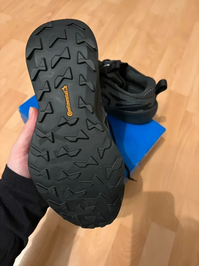 Used Adidas trial shoes bike — image 3 of 6