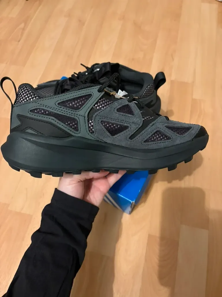 Used Adidas trial shoes bike — image 4 of 6