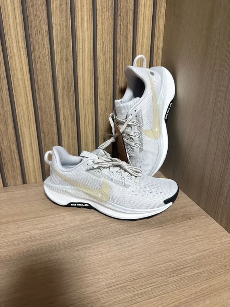 Używany Pegasus Trail 5 Running Shoes