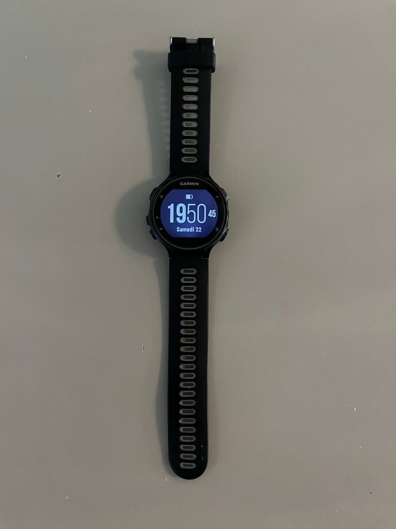 Used Garmin Forerunner 735XT Electronics