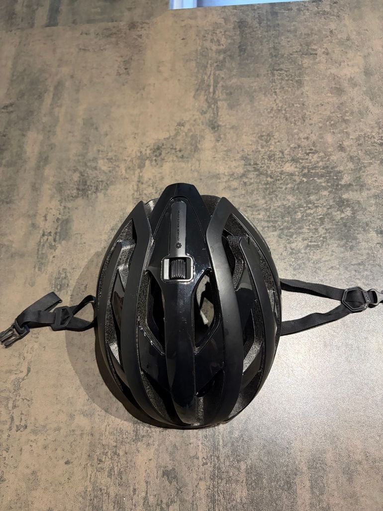 Used Lazer Genesis Mips 2022 bike — image 5 of 6