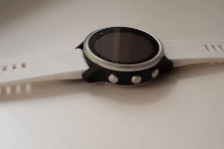 Used Garmin Fenix 6S Sapphire bike — image 5 of 8