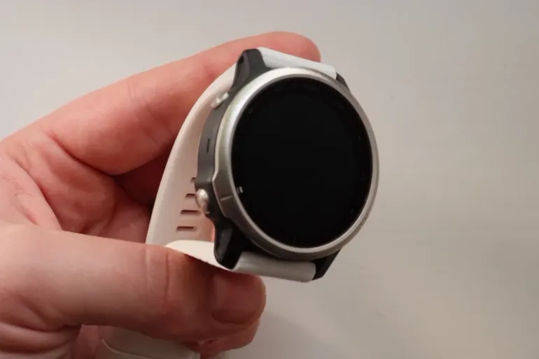 Used Garmin Fenix 6S Sapphire bike — image 7 of 8
