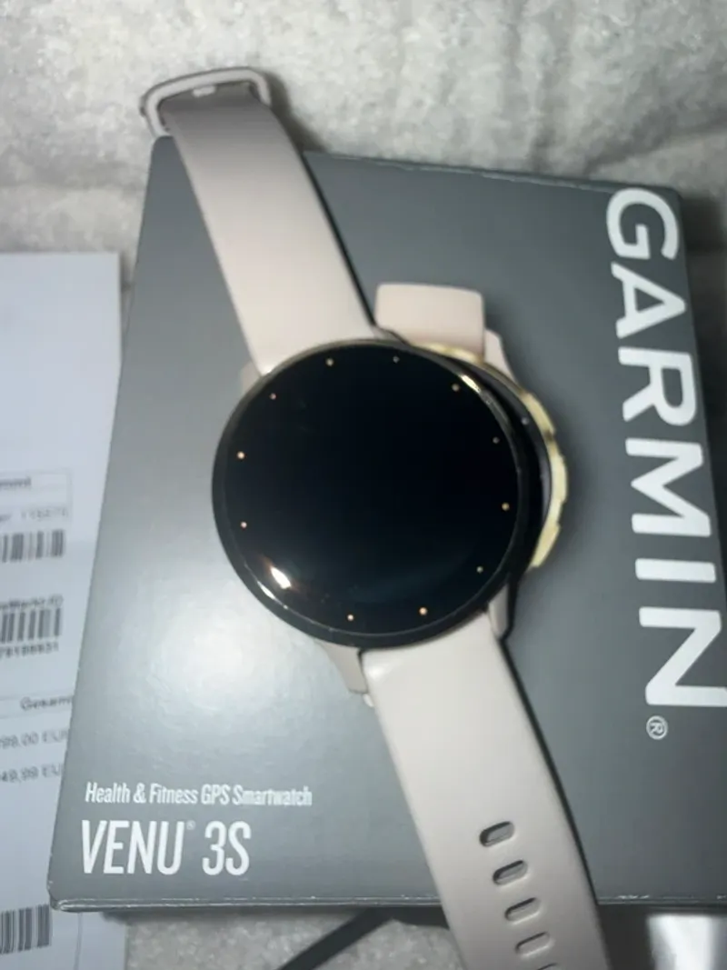 Used Garmin Venu 3S Electronics