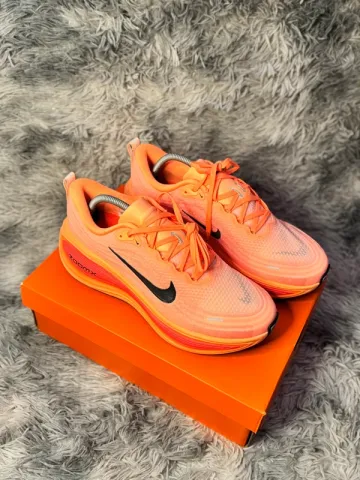 Brugt Nike Vomero 18 bike — billede 1 af 8
