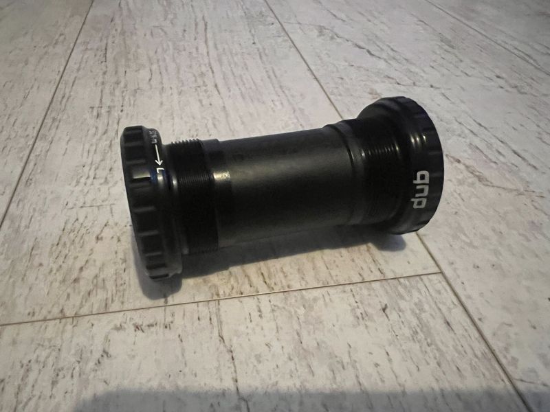 Used Sram DUB BSA Bottom Bracket 2026 Drivetrain & Pedals