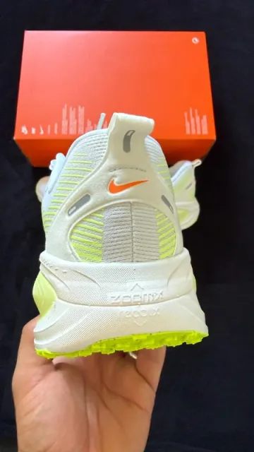 Brugt Nike Vomero 18 bike — billede 3 af 12