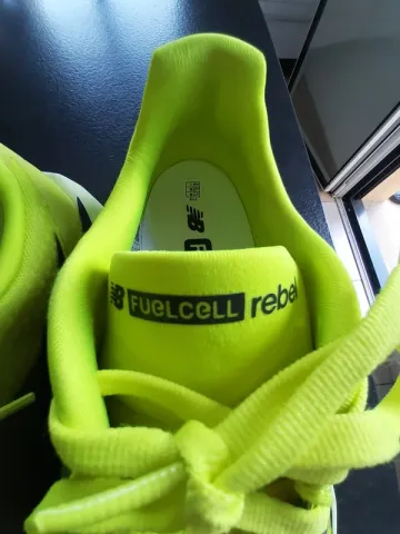 Gebrauchtes New Balance FuelCell Rebel v5 bike — Bild 7 von 8