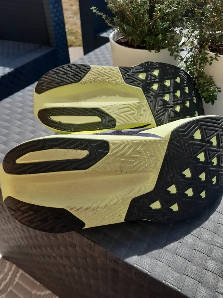Gebrauchtes New Balance FuelCell Rebel v5 bike — Bild 4 von 8