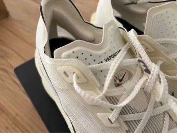Nike Vaporfly 4JI bike usato — immagine 2 di 9