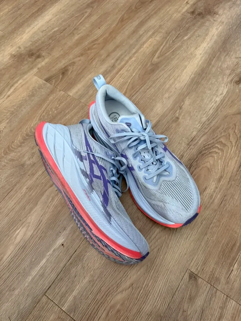 Used Asics Superblast 2 Running Shoes