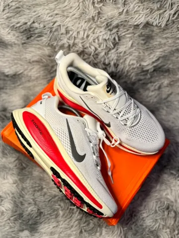 Nike Zoom Vomero 18 bike d'occasion — image 2 sur 7