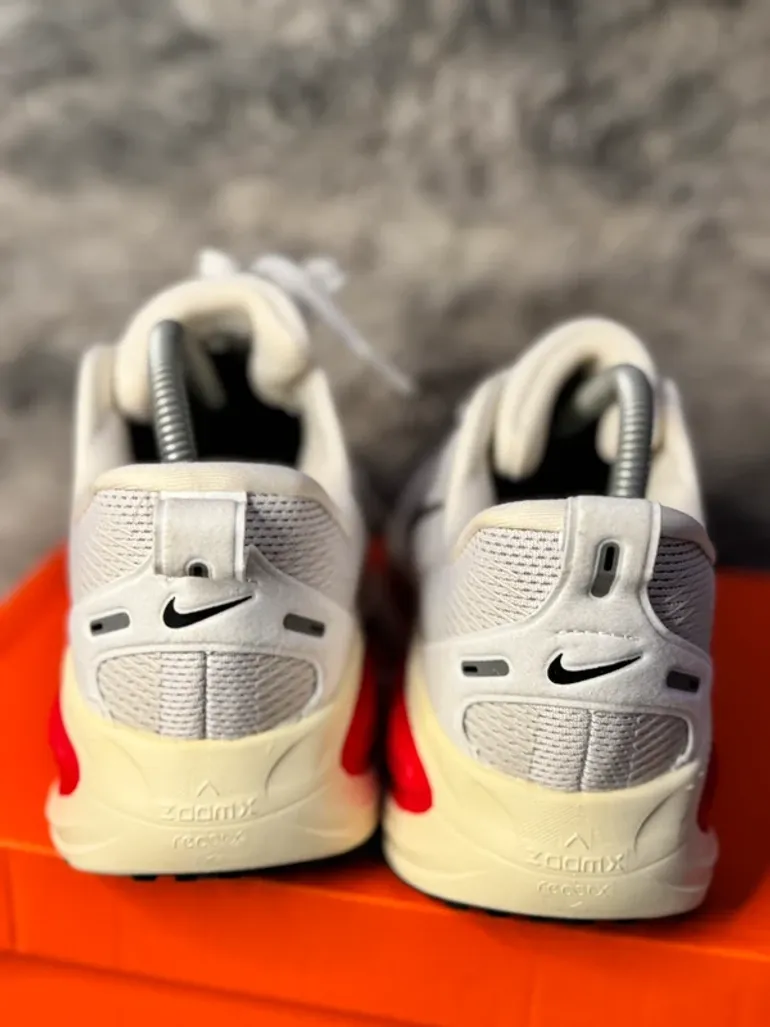 Nike Zoom Vomero 18 bike d'occasion — image 5 sur 7
