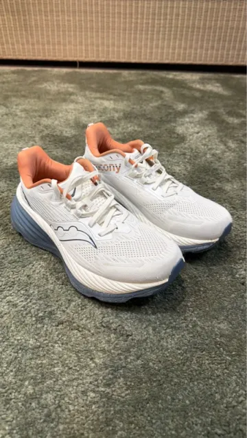 Saucony Hurricane 24 bike d'occasion — image 2 sur 6