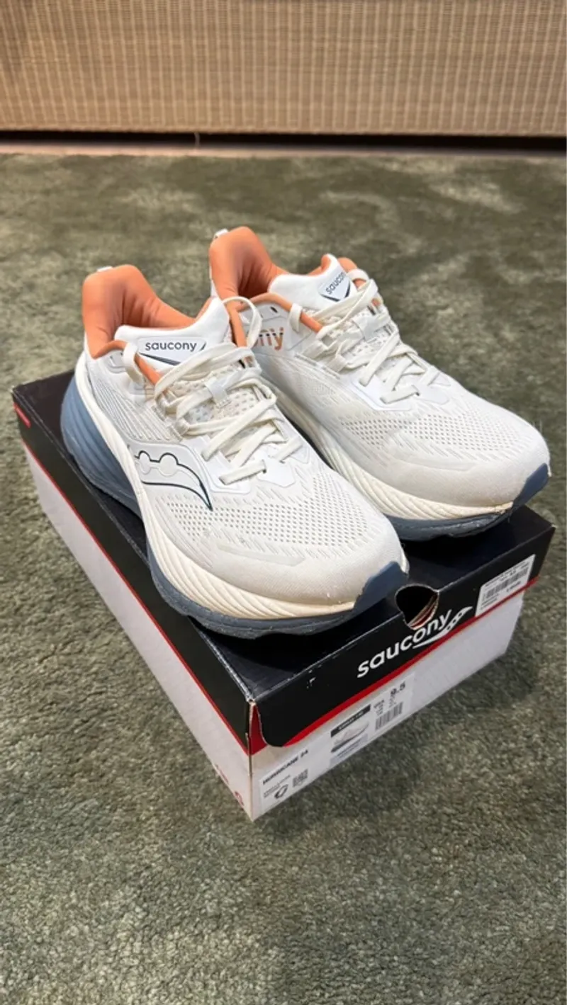 Gebrauchtes Saucony Hurricane 24 Running Shoes