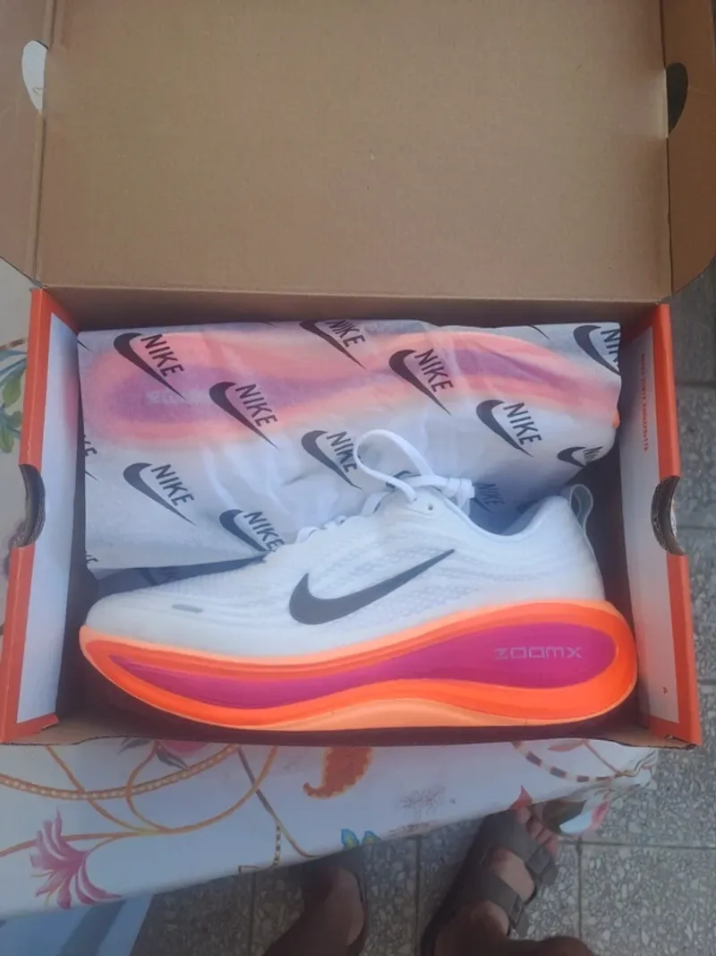 Käytetty Nike Vomero Plus Run Running Shoes