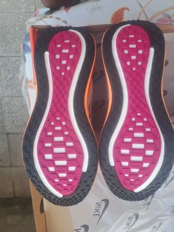 Used Nike Vomero Plus Run bike — image 8 of 9