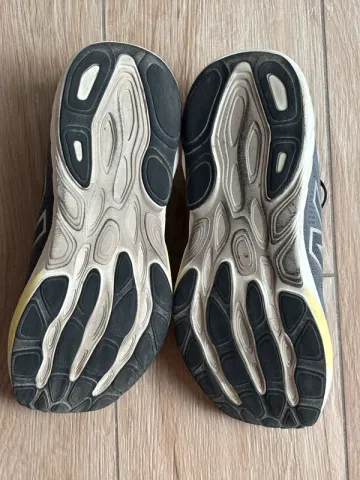New Balance Fresh Foam X 880 v15 bike d'occasion — image 3 sur 4