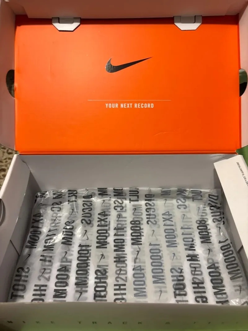 Used Nike Scarpe da salto in alto Running Shoes