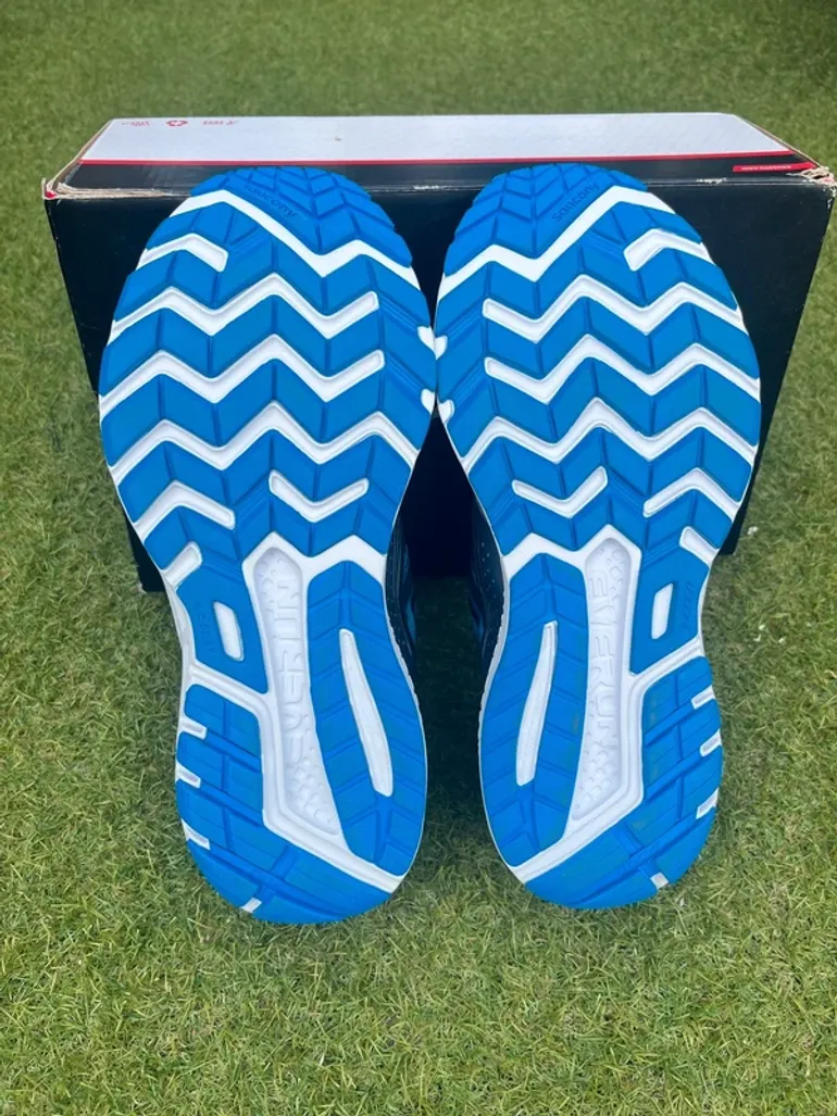 Used Saucony Ride 10 bike — image 2 of 4