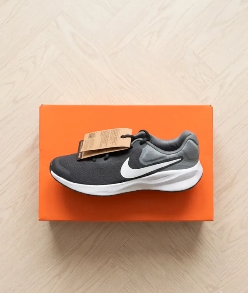 Gebrauchtes Nike Revolution 7 Running Shoes