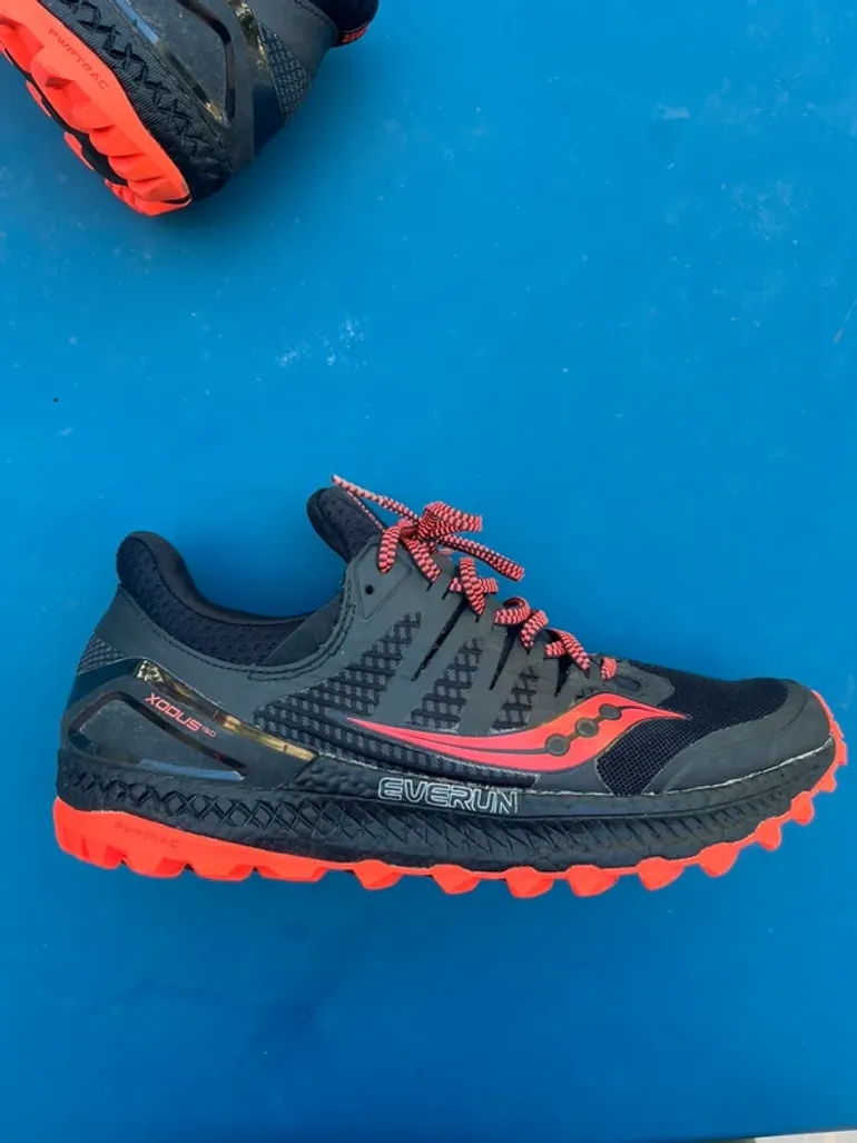 Saucony Everun Xodus ISO bike usato — immagine 8 di 10