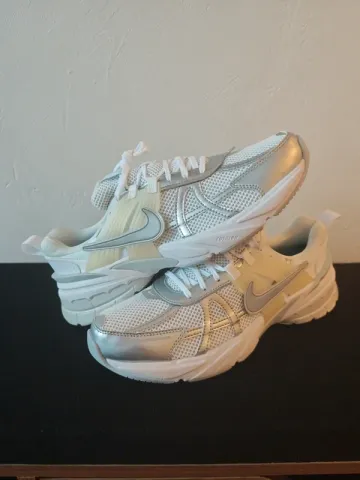 Použité Nike V2K RUN bike — obrázek 1 z 9
