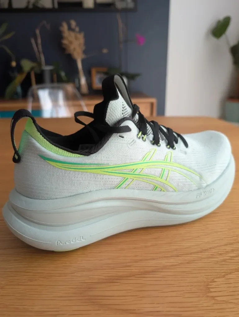 Tweedehands Asics Gel Nimbus 28 bike — afbeelding 6 van 14