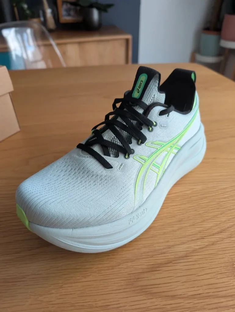 Tweedehands Asics Gel Nimbus 28 bike — afbeelding 3 van 14